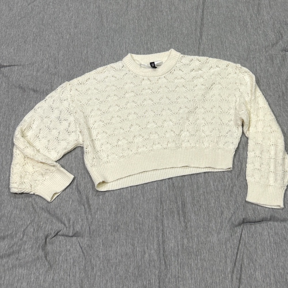 Divided H M Cream Crochet Knit Cropped Sweater Size XS‎